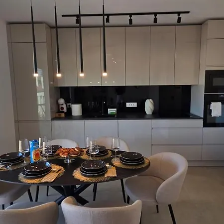 Luxury Maris *